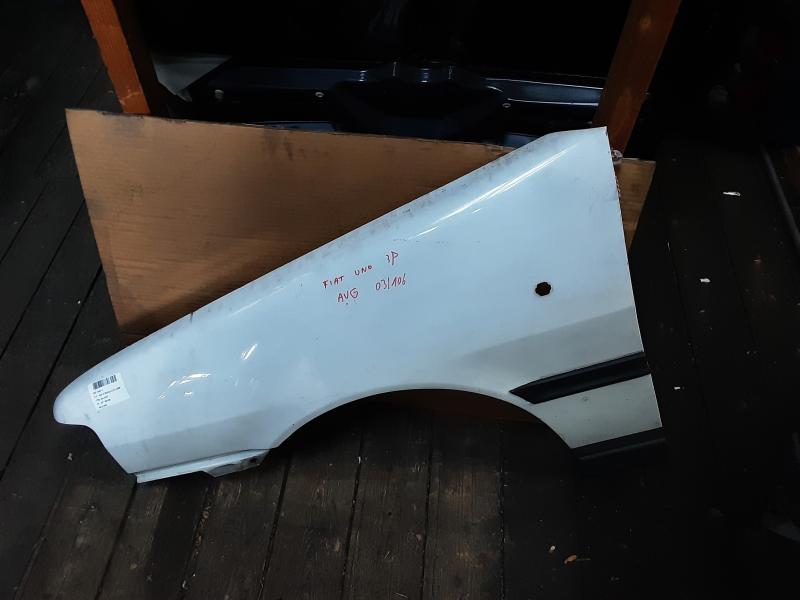 KOTFLÜGEL LINKS Fiat UNO 9/89+