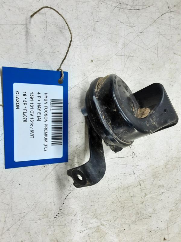 CLAXON Hyundai TUCSON (2) 09/15 - 09/18