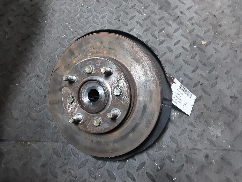 WIELNAAF VOOR LINKS Hyundai COUPE 96 - 01