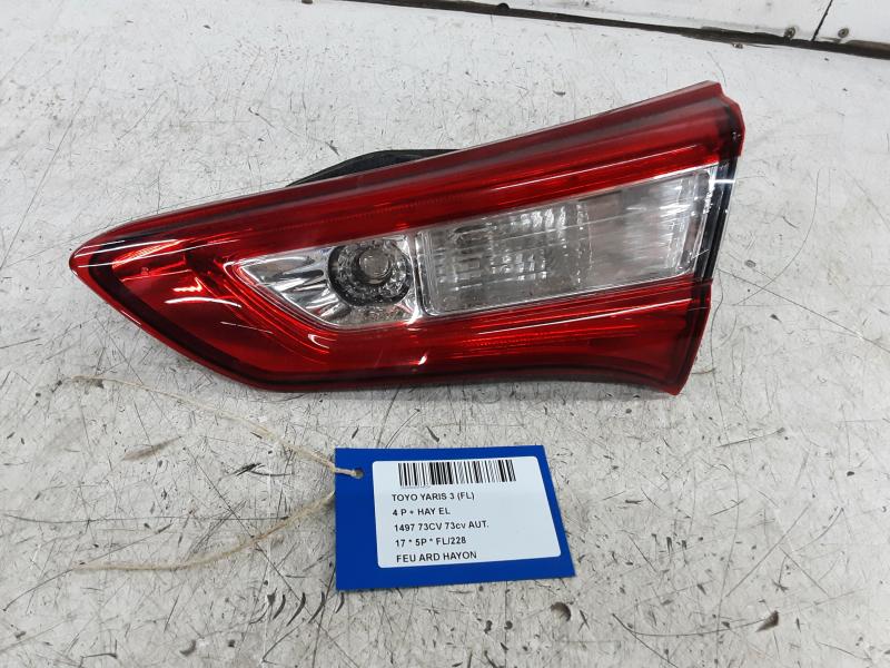 LICHT ACHTERKLEP RECHTS Toyota YARIS (5) FaceLift 4/2017 - 2/20