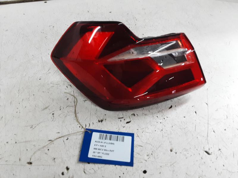 FEU ARRIERE GAUCHE Audi A1 12/18+