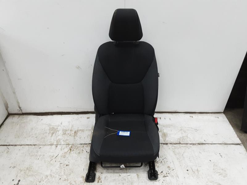 VORDERER RECHTER SITZ Toyota YARIS (6) 2/20+