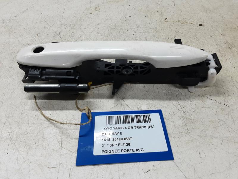 TÜRGRIFF LINKS VORNE Toyota YARIS (6) 2/20+