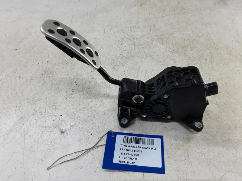 GASPEDAAL Toyota YARIS (6) 2/20+