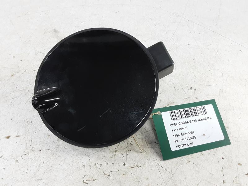 TANK KLEP Opel CORSA E 10/14-  19
