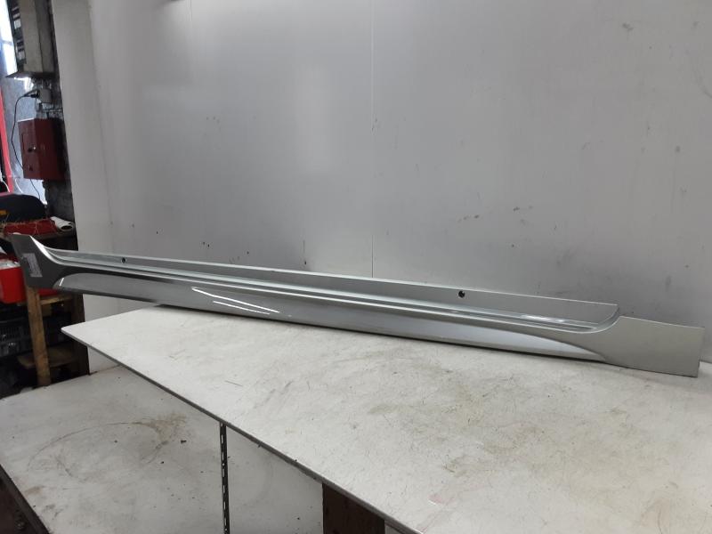 SIERLIJST DREMPEL RECHTS Toyota COROLLA 5P/5D 18+