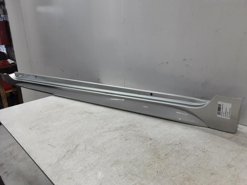 SIERLIJST DREMPEL LINKS Toyota COROLLA 5P/5D 18+