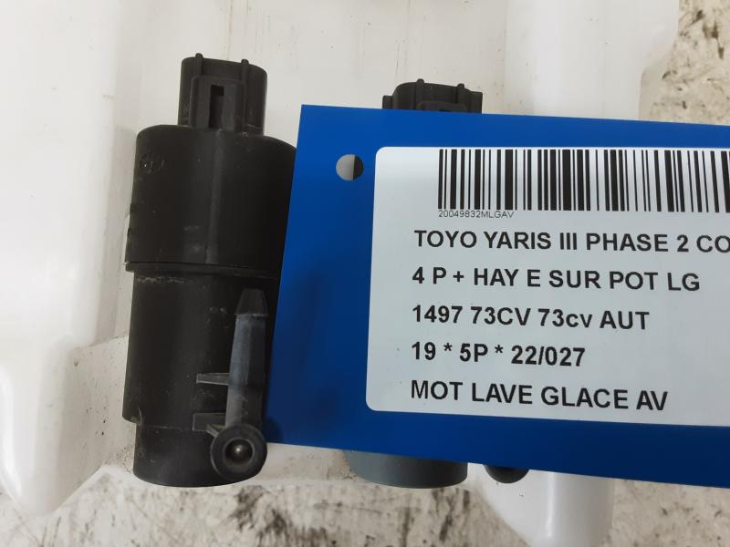 SCHEIBENSPRÜHERPUMPE VORNE Toyota YARIS (5) 9/14 - 2/20