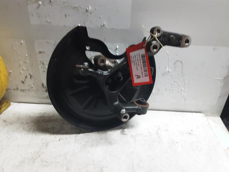 WIELNAAF ACHTER LINKS Vw Golf