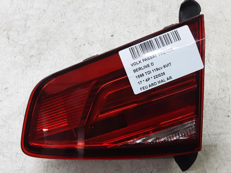 FEU ARRIERE DROIT DE MALLE ARRIERE Vw PASSAT 11/14 - 19