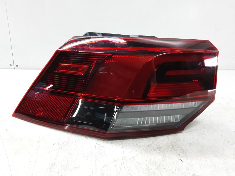 TAILLIGHT LEFT Vw GOLF VIII 2/20+