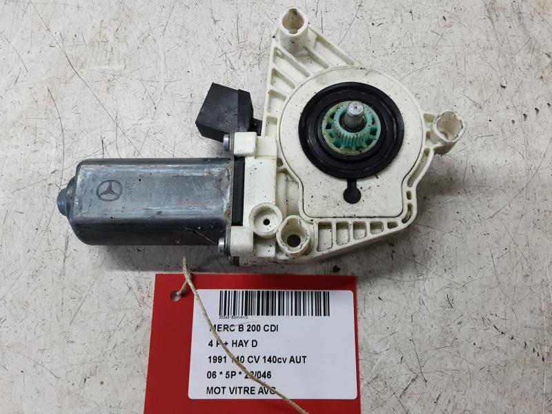 MOTEUR DE VITRE DE PORTE AVANT GAUCHE Mercedes-Benz B W245 2005 - 05/2008