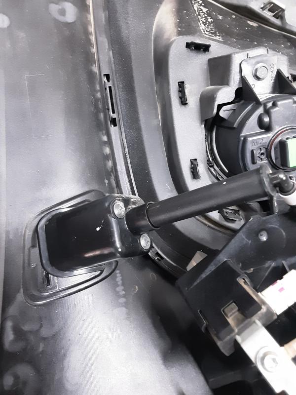 MOTEUR DE LAVE-PHARE AVANT GAUCHE Mercedes-Benz 350 D 4MATIC V6