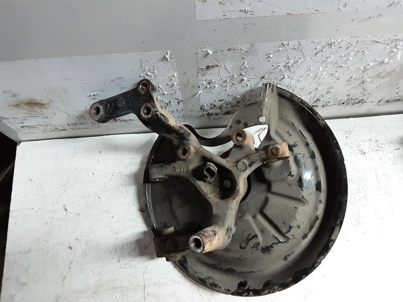 RADNABE HINTEN RECHTS Vw GOLF V 11/03 - 08