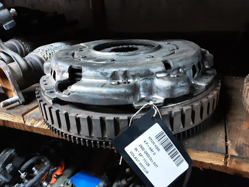 VOLANT-MOTEUR Hyundai H200 9/96 - 02/08