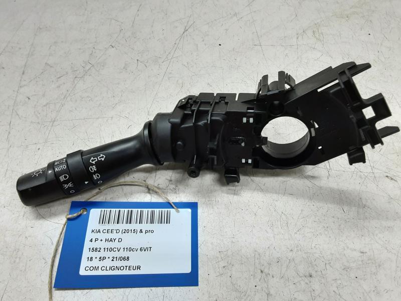 RICHTUNGSANZEIGESCHALTER Kia CEED 07/18+
