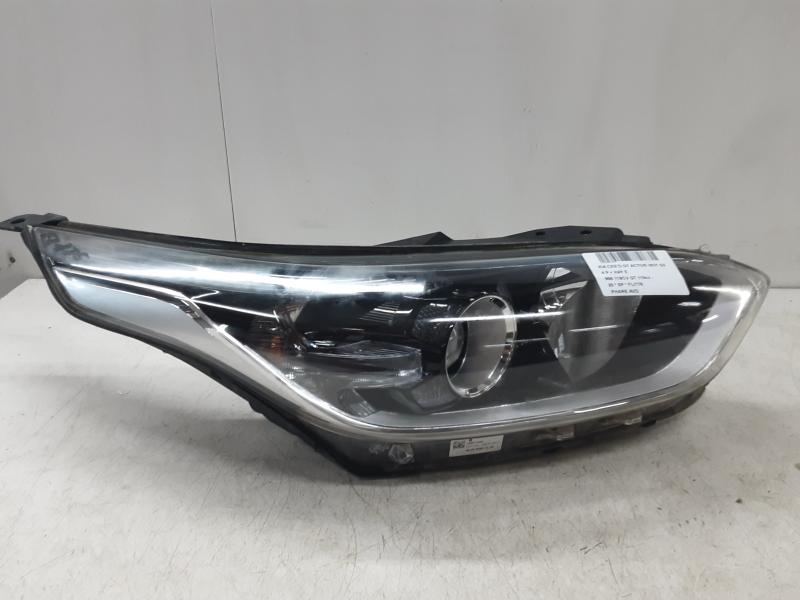 PHARE AVANT DROIT Kia CEED 07/18+