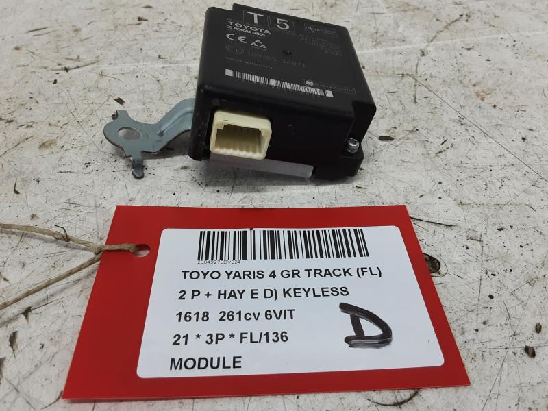 MODULE Toyota YARIS (6) 2/20+