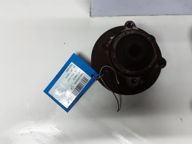 REAR HUB LEFT Mini R50:COUPE 05/01 - 10/06