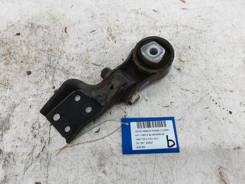 GETRIEBE HALTERUNG Toyota YARIS (5) 9/14 - 2/20