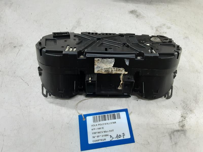KM TACHO-KOMBIINSTRUMENT Vw POLO (6R) FaceLift 5/14 - 17