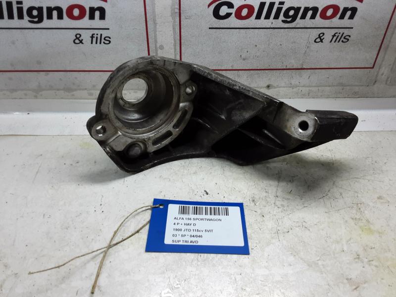 DRAAGARMSTEUN VOOR RECHTS Alfa Romeo 156 - 09/03
