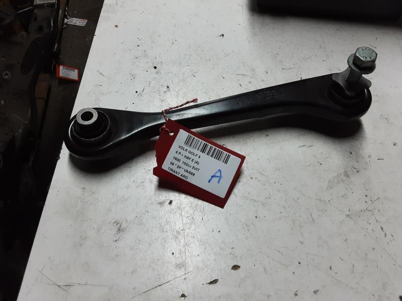 DRAAGARM ACHTER RECHTS Vw GOLF V 11/03 - 08