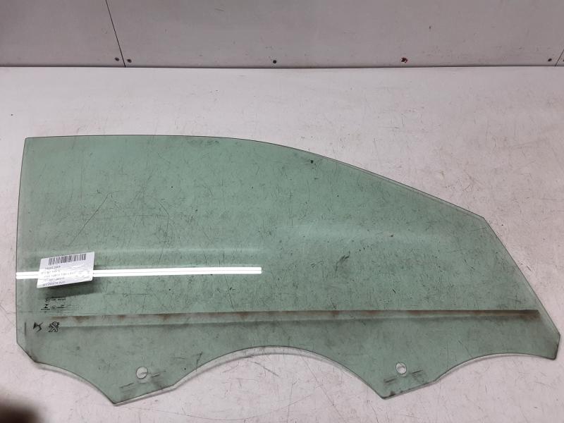 RIGHT FRONT DOOR WINDOW Peugeot 2008 (2) 8/19 - 5/23