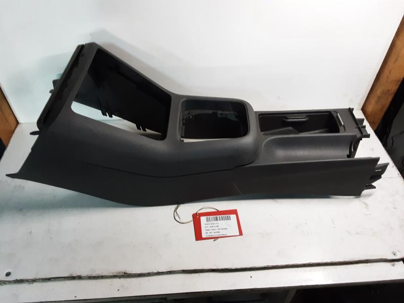 MITTELKONSOLE Vw GOLF V 11/03 - 08