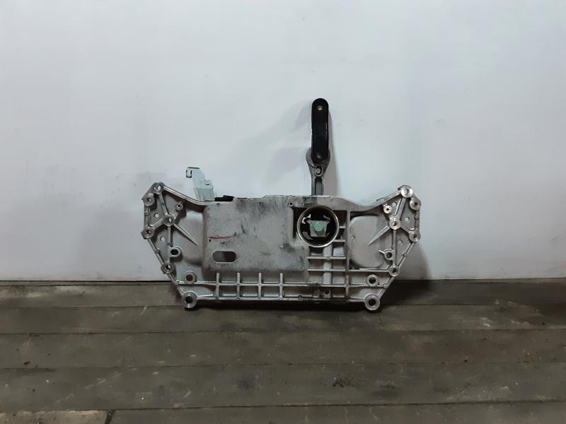 TRAVERSE AVANT Vw GOLF V 11/03 - 08