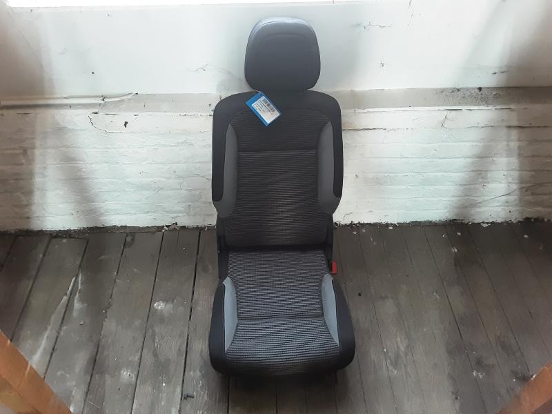 SITZ HINTEN Peugeot PARTNER - 09