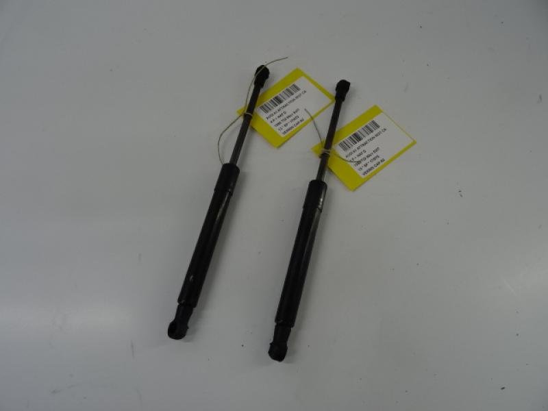 VERIN DE CAPOT AVANT Audi A1 10-14