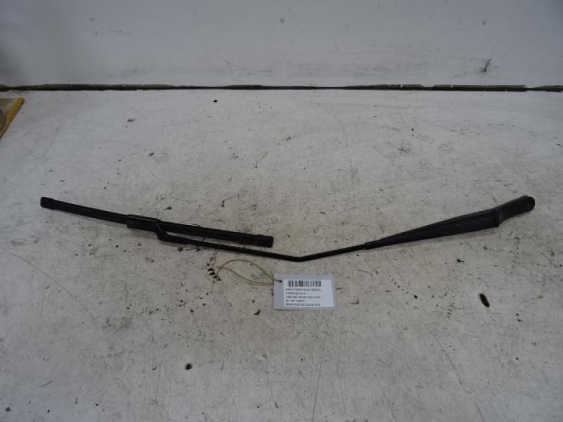 RUITENWISSERARM RECHTS VOOR Vw CADDY 05/15 - 20