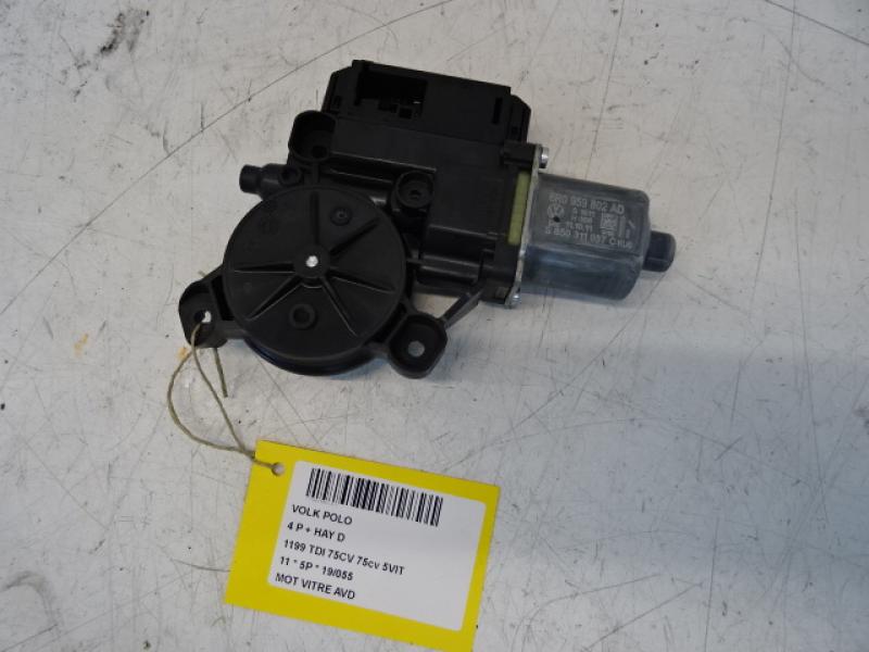 MOTEUR DE VITRE DE PORTE AVANT DROITE Vw POLO (6R) 6/09 - 4/14