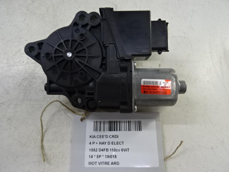 MOTEUR DE VITRE DE PORTE ARRIERE DROITE Kia CEED 05/12 - 15
