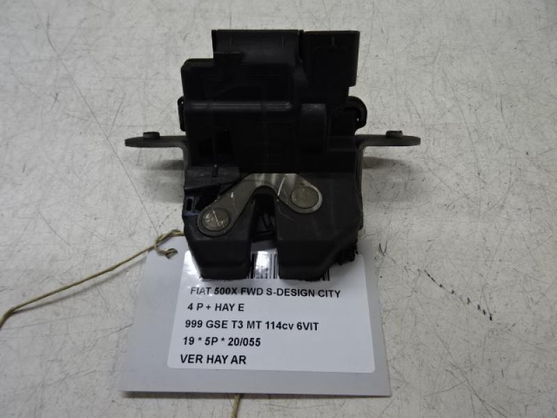 CENTRALE VERGRENDELING ACHTERKLEP Fiat 500X 9/14 - 8/18