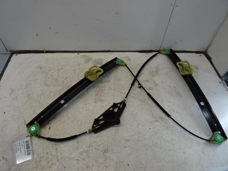 LEVE-VITRE DE PORTE AVANT GAUCHE Skoda OCTAVIA (5E) FaceLift 3/17 - 20
