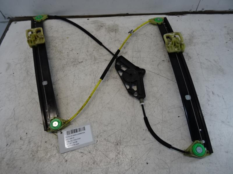 LEVE-VITRE DE PORTE AVANT DROITE Skoda OCTAVIA (5E) FaceLift 3/17 - 20