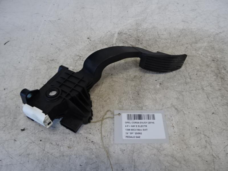GASPEDAAL Opel CORSA E 10/14-  19