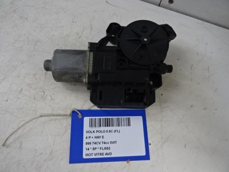 MOTEUR DE VITRE DE PORTE AVANT DROITE Vw POLO (6R) FaceLift 5/14 - 17