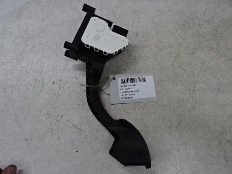 GASPEDAAL Fiat 500 7/15+