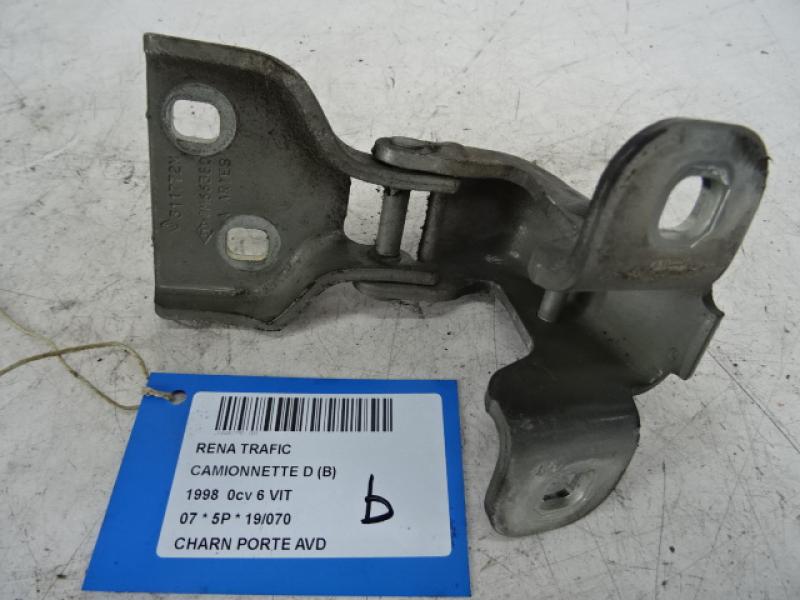 FRONT DOOR HINGE RIGHT Renault TRAFIC 9/06 - 14