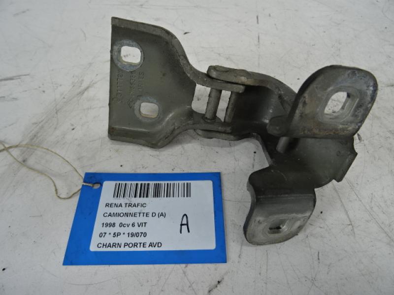 FRONT DOOR HINGE RIGHT Renault TRAFIC 9/06 - 14