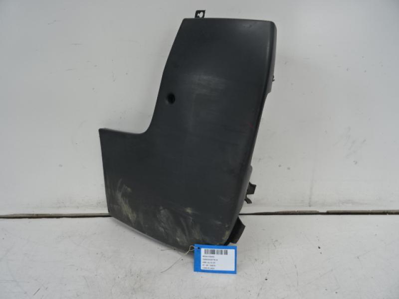 COIN DE PARE-CHOCS ARRIERE GAUCHE Renault TRAFIC 9/06 - 14
