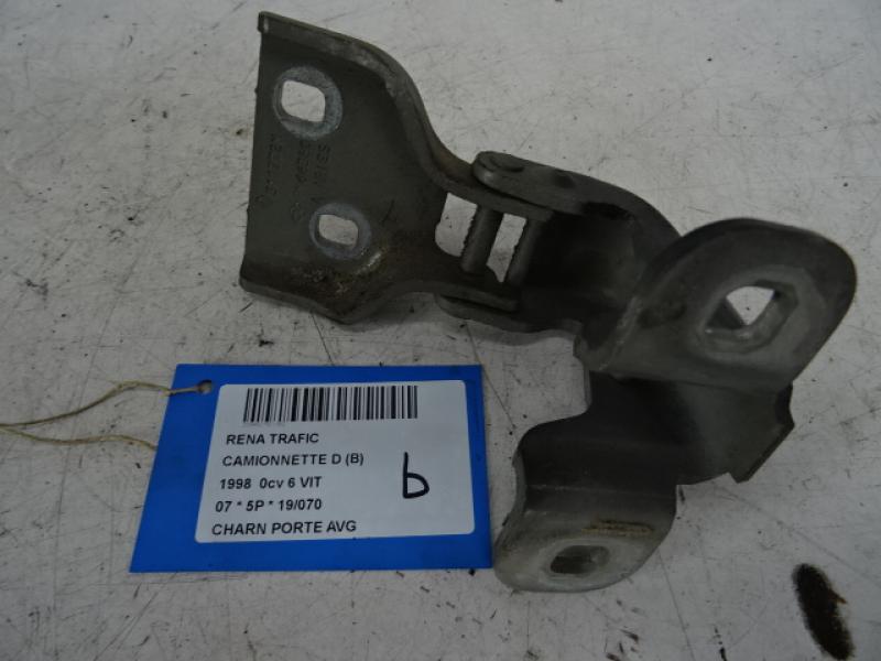 SCHARNIER DEUR VOOR LINKS Renault TRAFIC 9/06 - 14