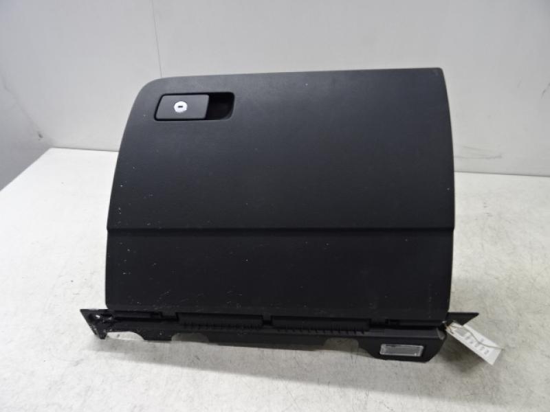OPBERGVAKJE Vw PASSAT 11/14 - 19