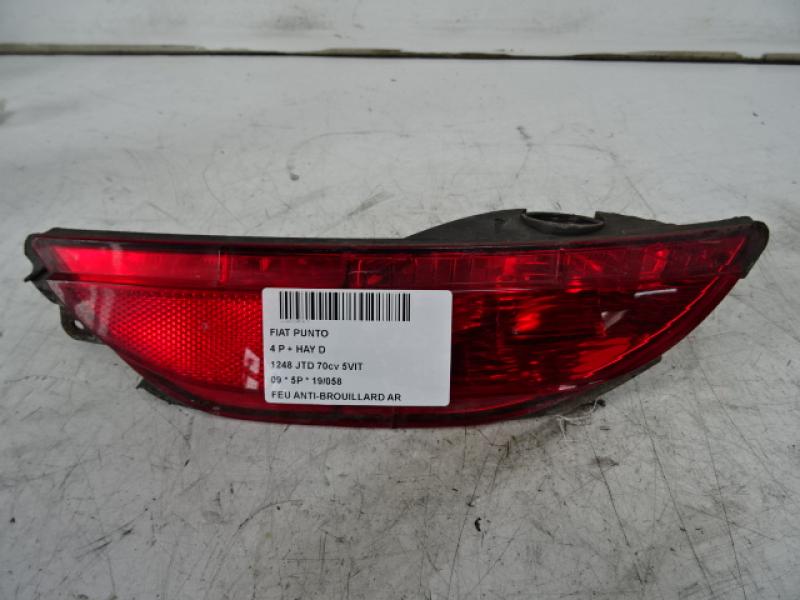 NEBELSCHLUSSLEUCHTE Fiat PUNTO 7/03 - 12