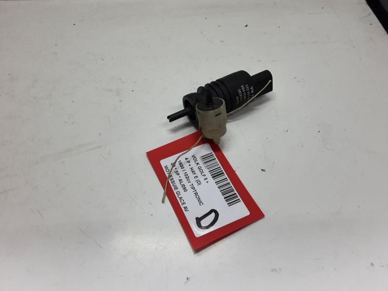 SCHEIBENSPRÜHERPUMPE VORNE Vw GOLF V 11/03 - 08