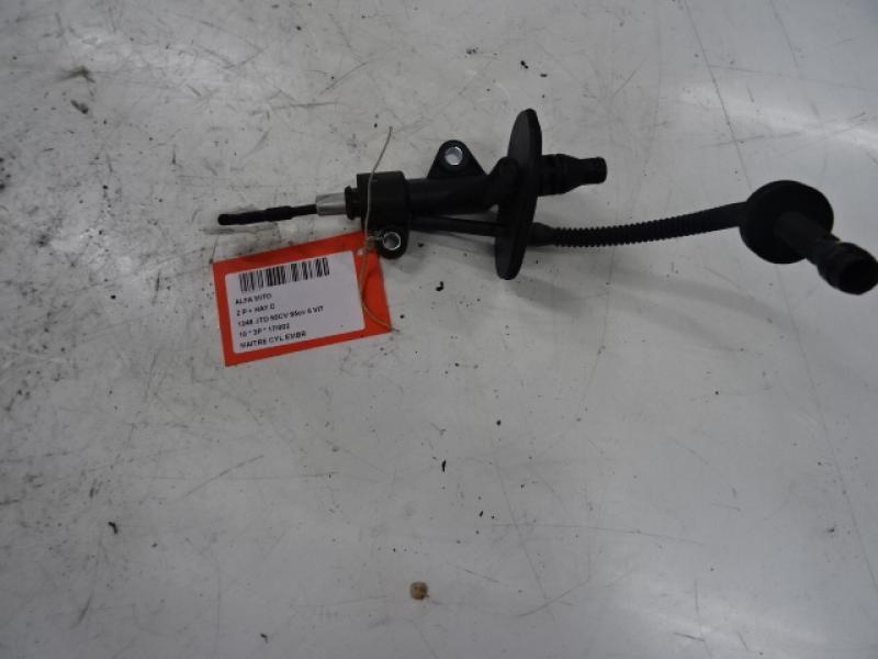 MAÎTRE CYLINDRE D'EMBRAYAGE Alfa Romeo MITO 08+