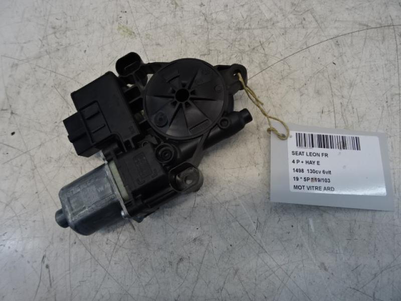 MOTEUR DE VITRE DE PORTE ARRIERE DROITE Seat LEON (3) (5F) FaceLift 1/17 - 5/20
